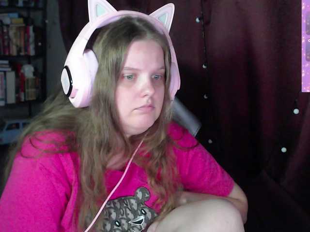 alicepussy live cam on BongaCams