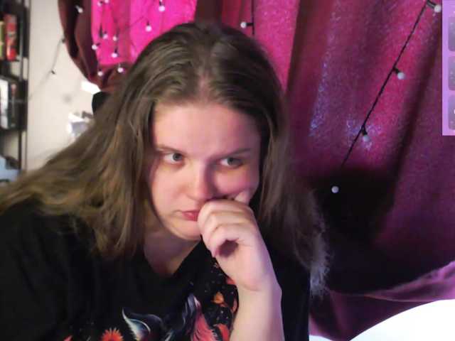 alicepussy live cam on BongaCams