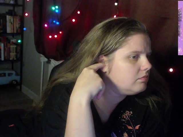 alicepussy live cam on BongaCams