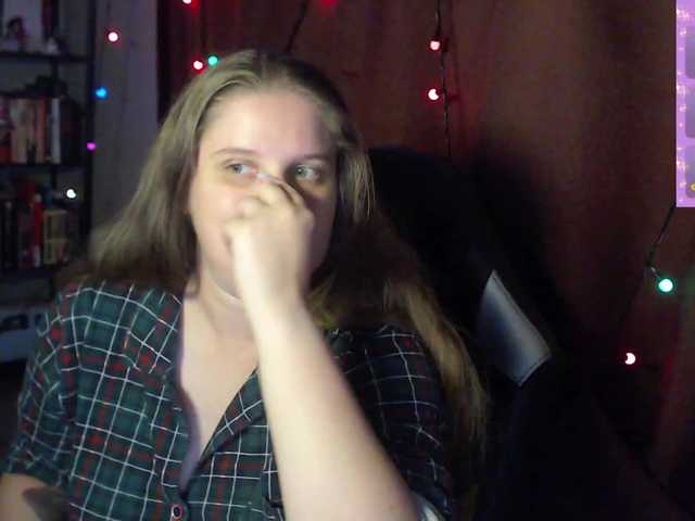 alicepussy live cam on BongaCams