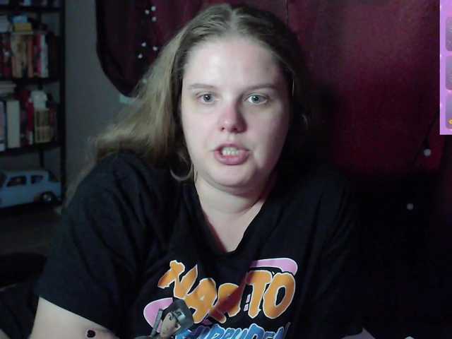 alicepussy live cam on BongaCams