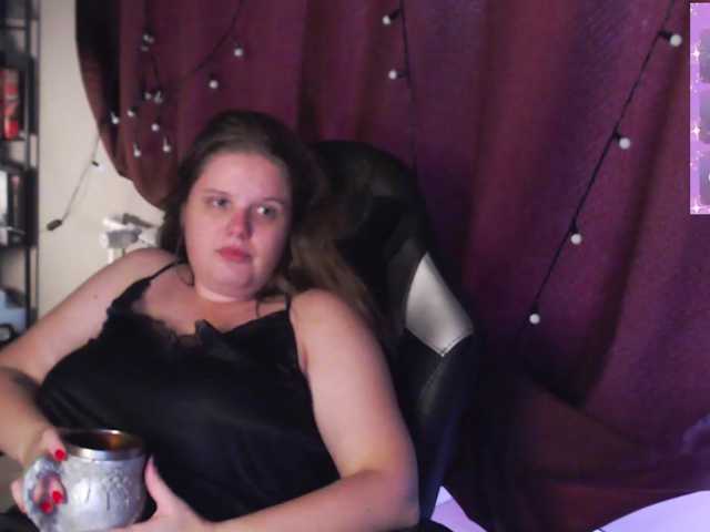 alicepussy live cam on BongaCams