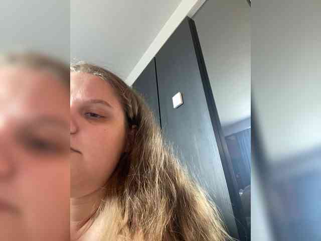 sweet_____cute webcam