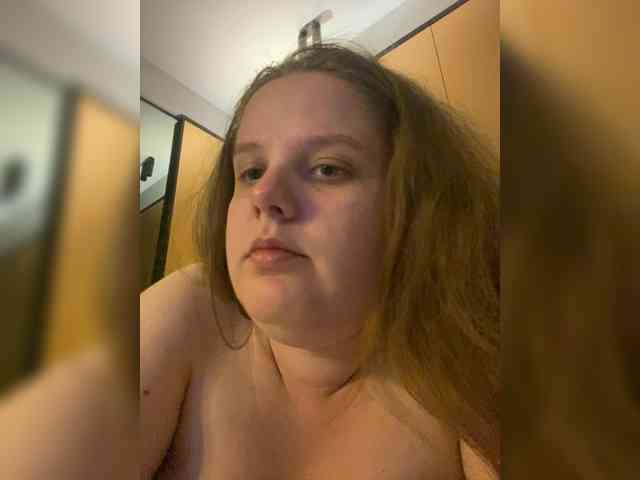 Model: sweet_____cute