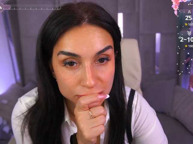 AnzhyTeqila, en vivo ahora en BongaCams