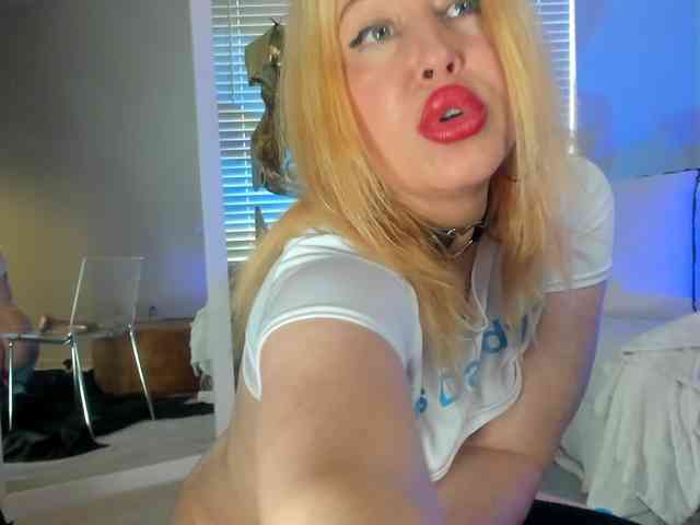 Classy4uuuu webcam