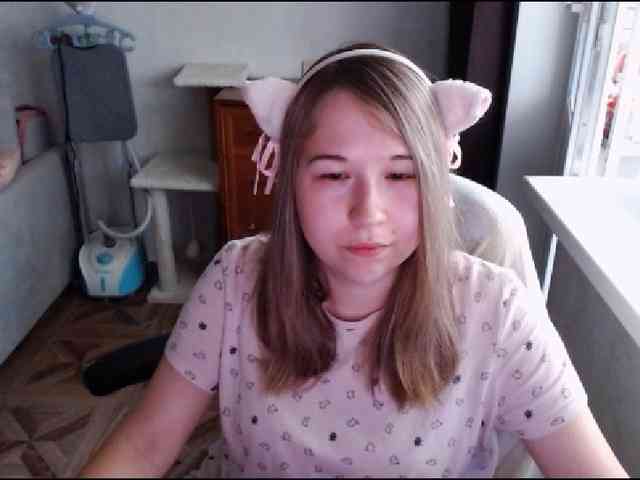 EmilyWay Live Webcam on BongaCams