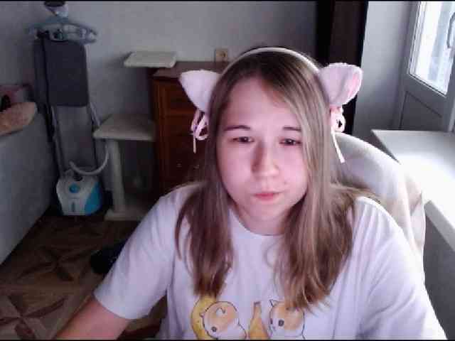 EmilyWay Live Webcam on BongaCams