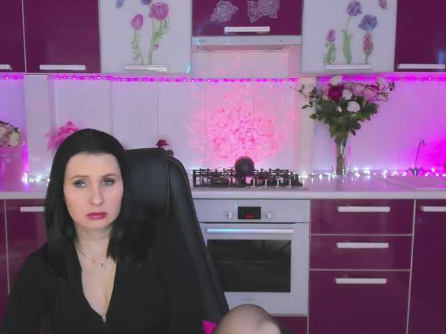 Olivija2020's BongaCams show and profile