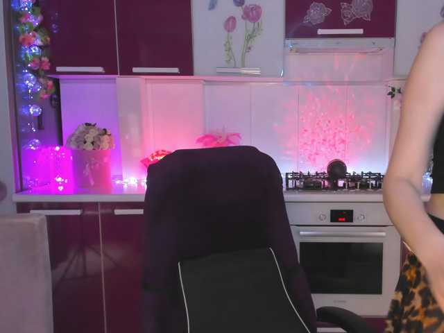 Olivija2020 live cam preview
