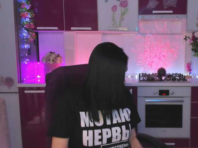 Olivija2020, en directo ahora en BongaCams