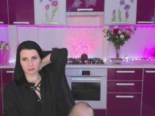 Olivija2020's BongaCams show and profile