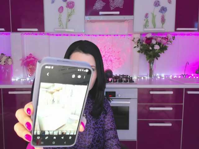 Olivija2020's BongaCams show and profile