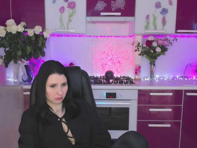 Olivija2020's BongaCams show and profile