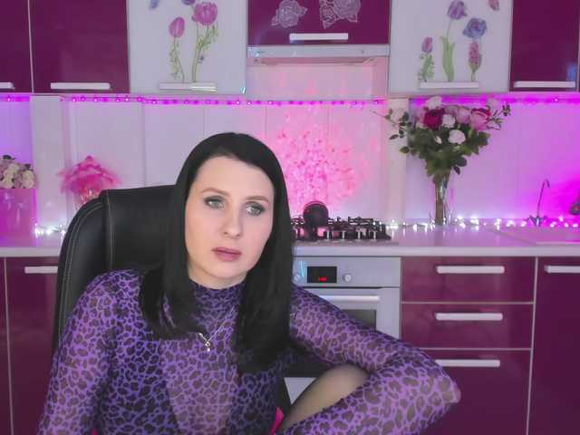 Olivija2020's BongaCams show and profile