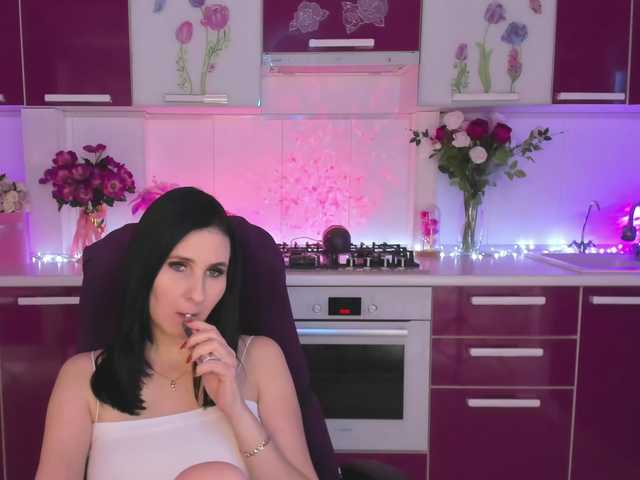 Olivija2020 live cam on BongaCams