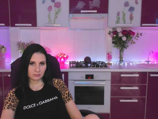 Olivija2020 live cam preview
