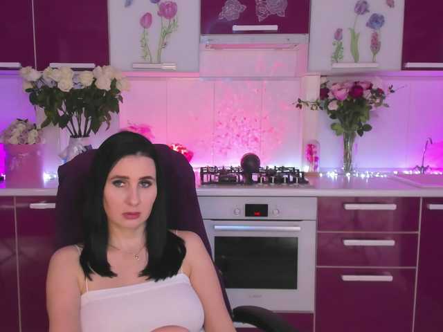 Olivija2020 live cam preview