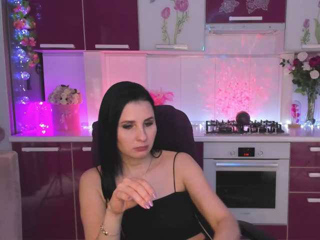 Olivija2020, en vivo ahora en BongaCams