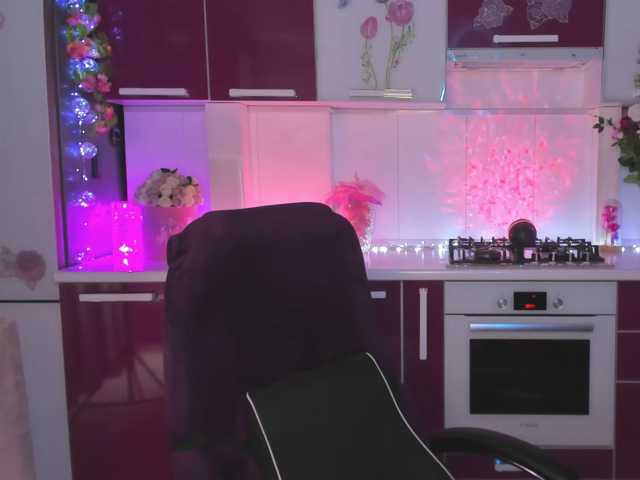 Olivija2020 live cam preview