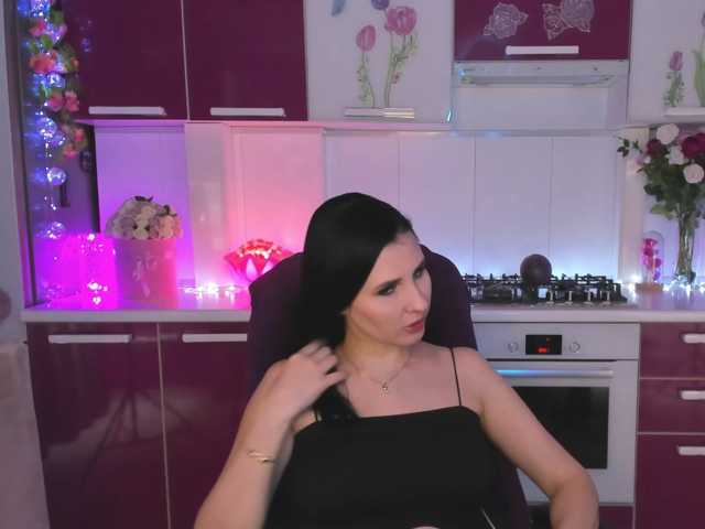 Olivija2020, en vivo ahora en BongaCams