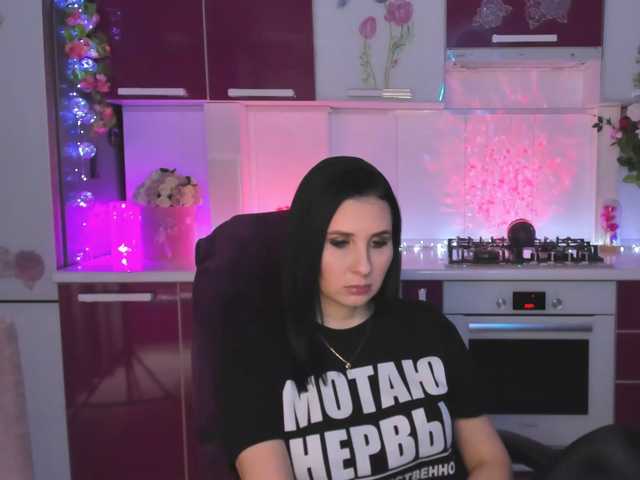 Olivija2020, en directo ahora en BongaCams