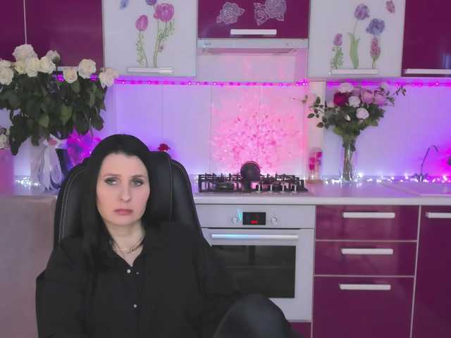 Olivija2020's BongaCams show and profile
