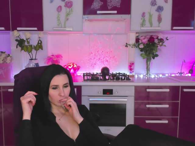 Olivija2020 live cam preview