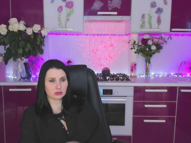 Olivija2020's BongaCams show and profile