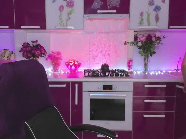 Olivija2020 live cam preview