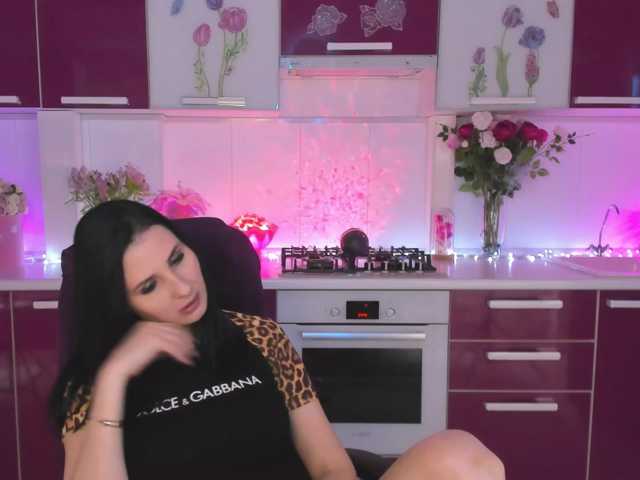 Olivija2020 live cam preview