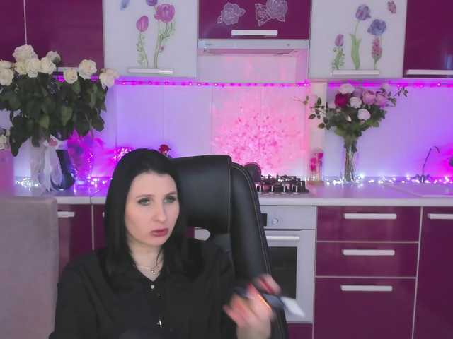 Olivija2020's BongaCams show and profile