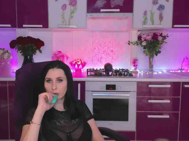 Olivija2020's webcam live show
