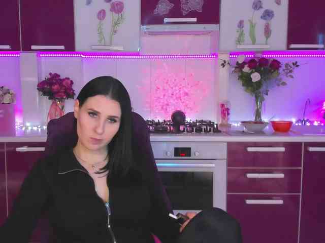 Модель: Olivija2020