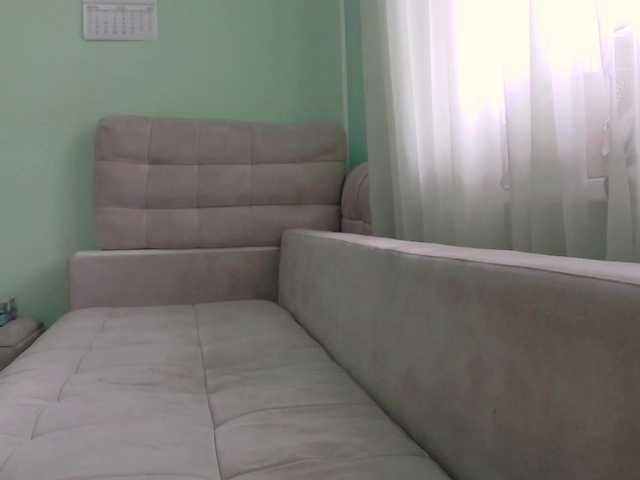 oljaF7 live cam on BongaCams