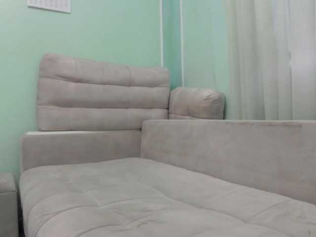 oljaF7 live cam on BongaCams