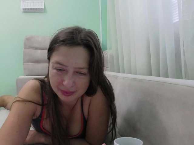 oljaF7 live cam on BongaCams