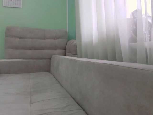 oljaF7 live cam on BongaCams
