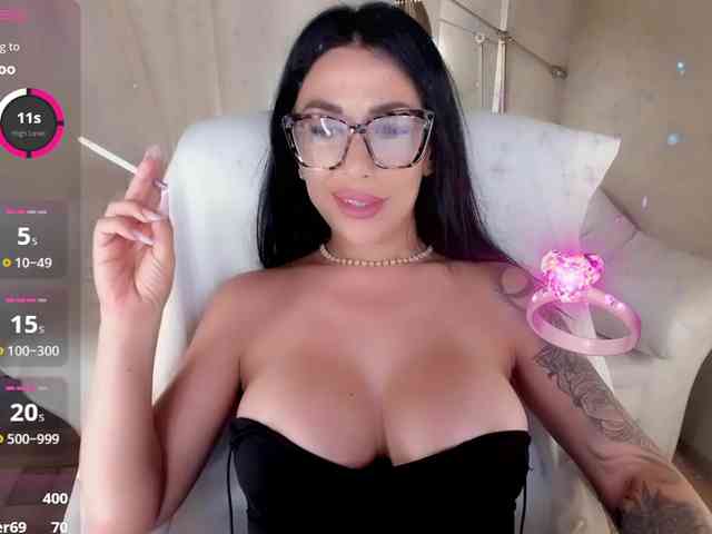 xxjulyahottxx webcam