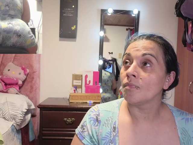 zoedoll live webcam show