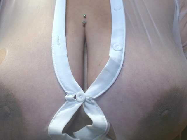 zoedoll live cam on BongaCams