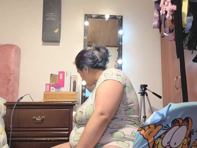 zoedoll live cam on BongaCams