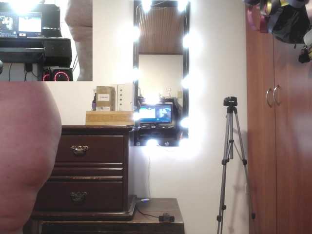 zoedoll live cam on BongaCams