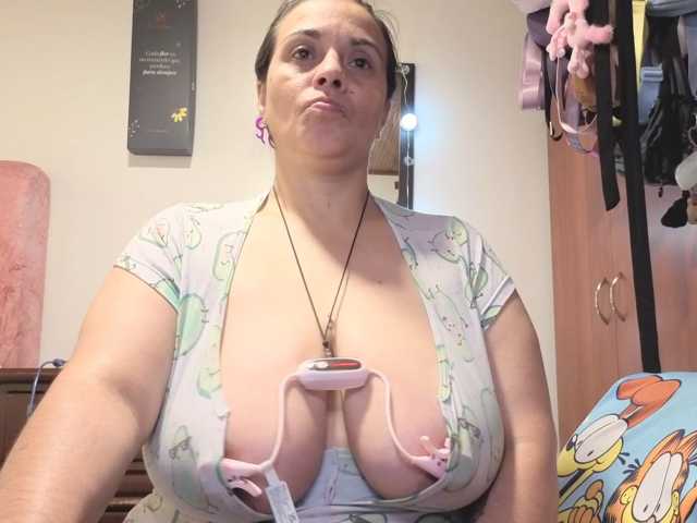 zoedoll live cam on BongaCams