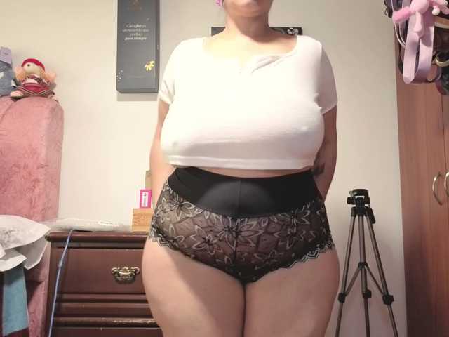 zoedoll live cam on BongaCams