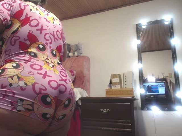 zoedoll live cam on BongaCams