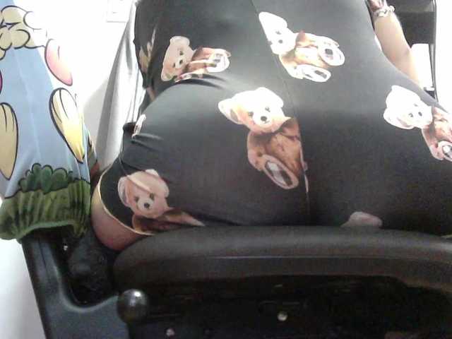 zoedoll's BongaCams show and profile