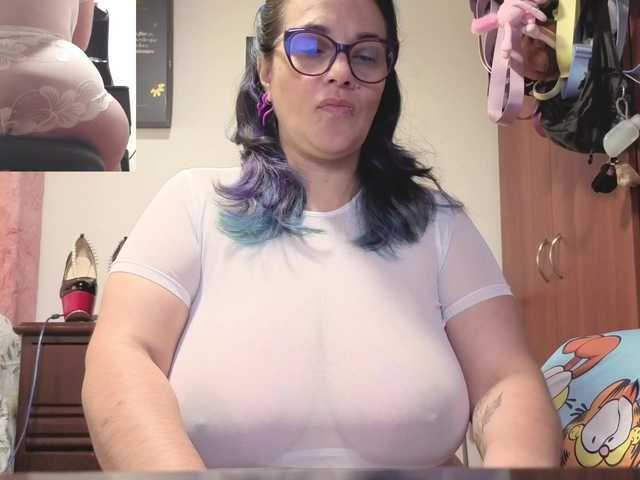 zoedoll live cam on BongaCams