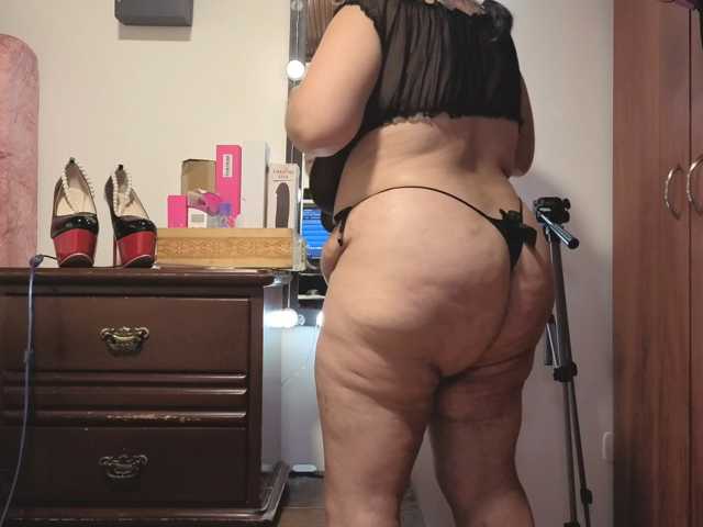 zoedoll live cam on BongaCams
