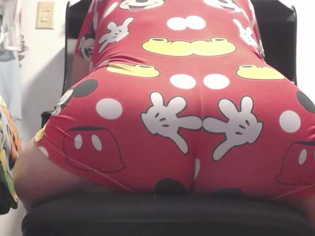 zoedoll live cam on BongaCams